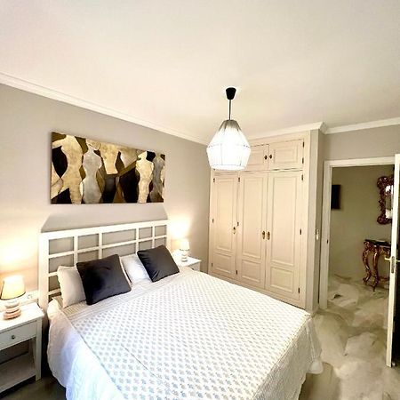 Puerto Deluxe Apartment Malaga Luaran gambar