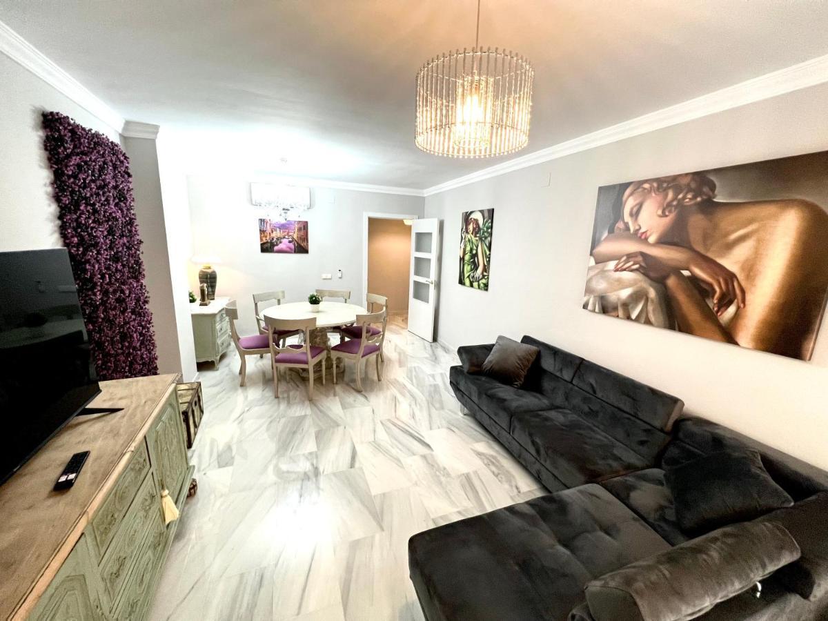 Puerto Deluxe Apartment Malaga Luaran gambar