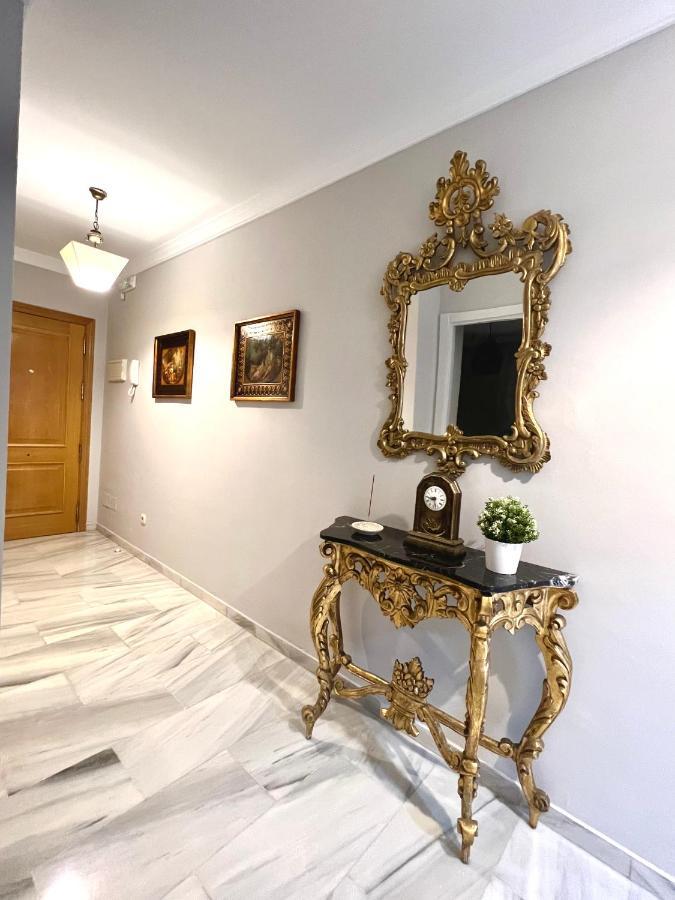 Puerto Deluxe Apartment Malaga Luaran gambar